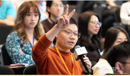 Engaging Exchange Between Speakers and Attendees